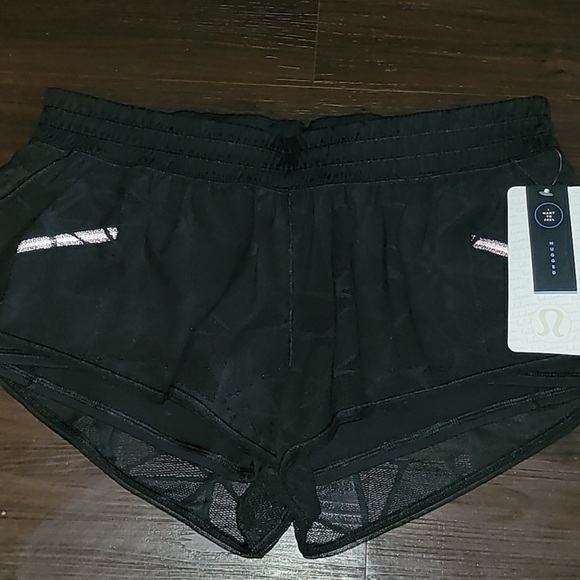 NWOT | Lululemon | Sky Run By Shorts | Sz 10 - Picture 1 of 13